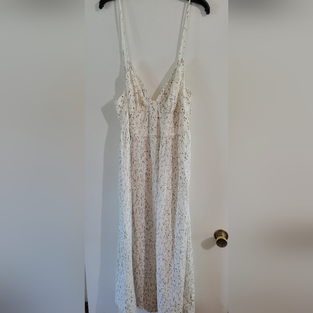 H&M Linen Blend White Floral Print Dress
